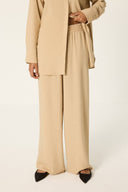 Relaxed Wide-Leg Pants