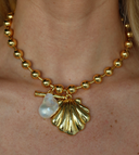 Gold Shell with pearl Necklace